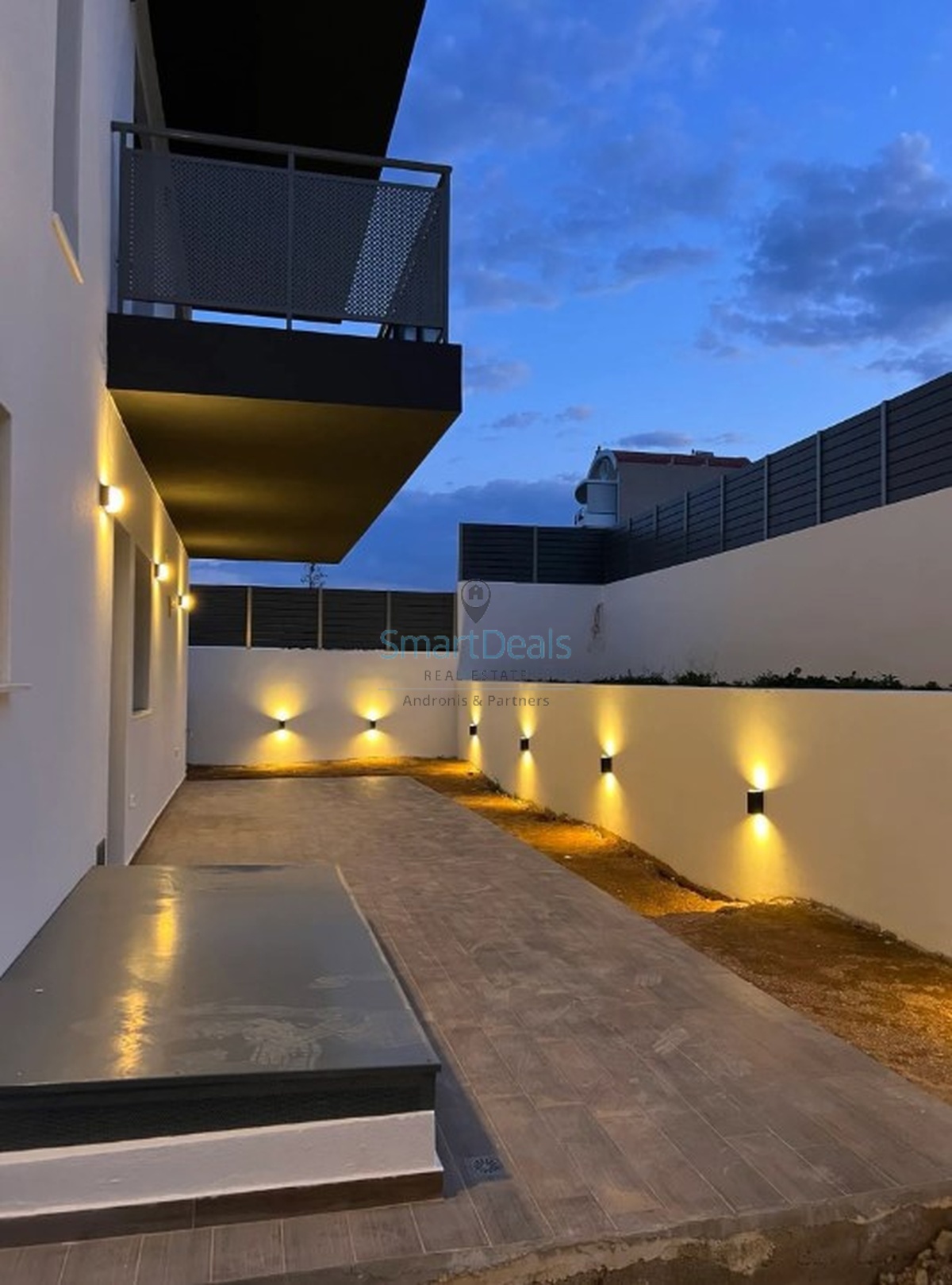 property-img